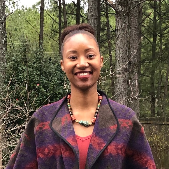Meet your Posher, Jenée - Picture 1 of 1